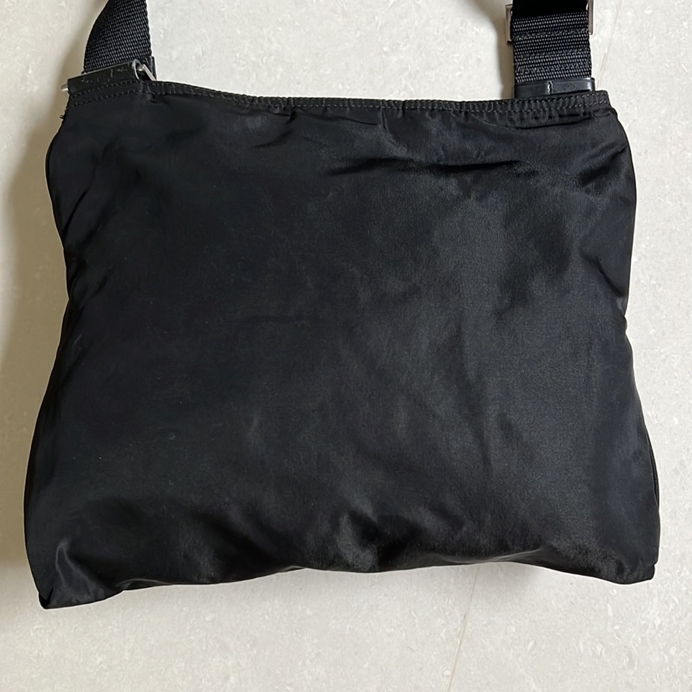Impecable Prada Tessuto Nylon Crossbody - Picture 5 of 16